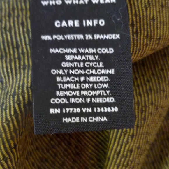 Who What Wear, Unisex Black & Yellow Plaid Sweater Medium - Picture 6 of 7